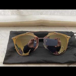 Fashion mirrored sunglasses